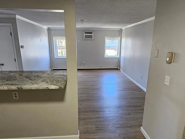 12 Lincoln St — Photo 12