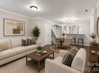 6216 Windsor Gate Ln, Charlotte, NC 28215