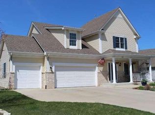 6522 Spring Meadow Ln, Racine, WI 53406