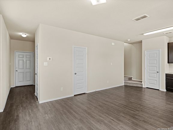 4th image of 5130 Sandstone Way