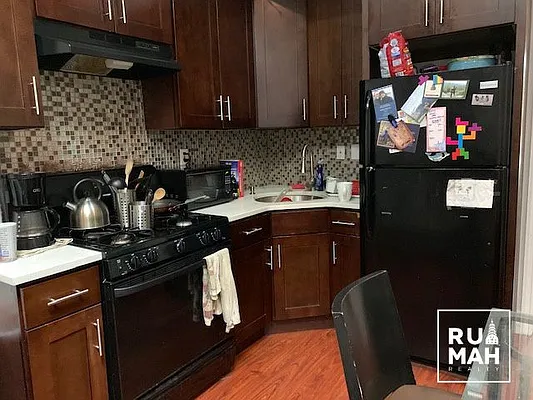 Rented by Rumah Realty Inc | media 20