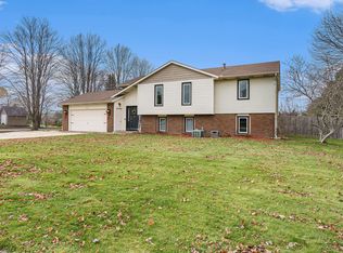 868 Lugers Rd, Holland, MI 49423
