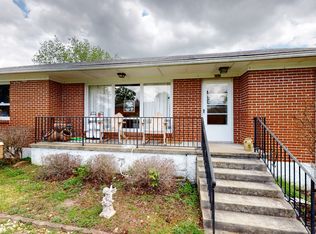 701 Morningside Dr, Fayetteville, TN 37334