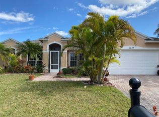 1235 Tan Oak Pl, Vero Beach, FL 32966