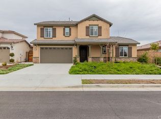 28198 Rustling Wind Cir, Sun City, CA 92585