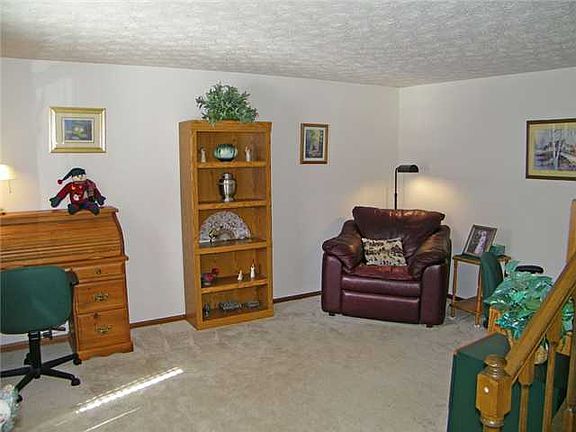 3rd image of 2270 Benning Dr