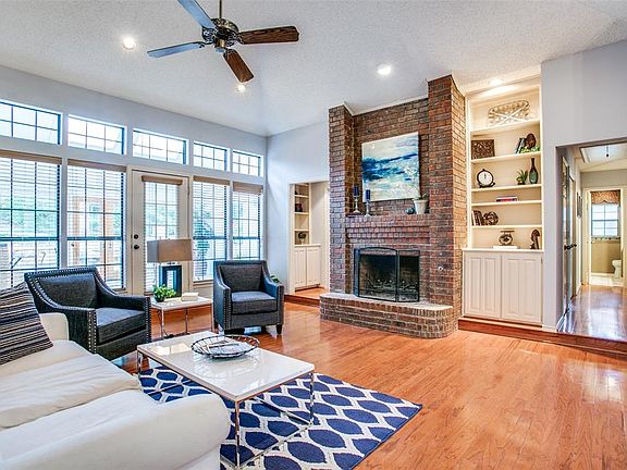 3rd image of 1122 Misty Oaks Ln