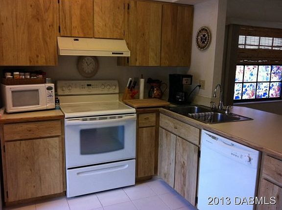 4th image of 1022 Stonybrook Cir