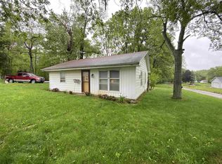 500 Ln 415 Jimmerson Lk, Fremont, IN 46737