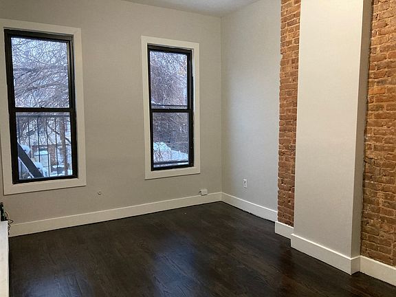 2nd image of 808 Crescent St Floor 2