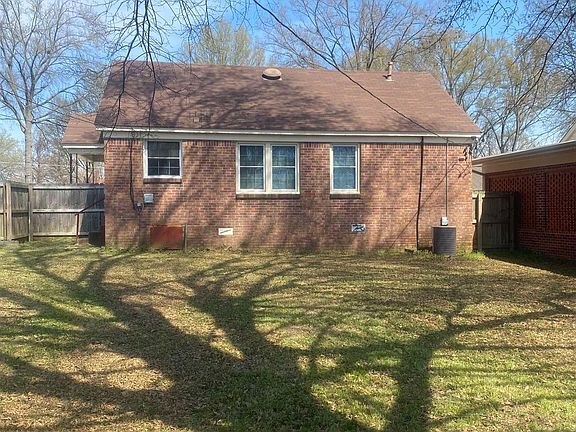 5th image of 4915 1st Ave