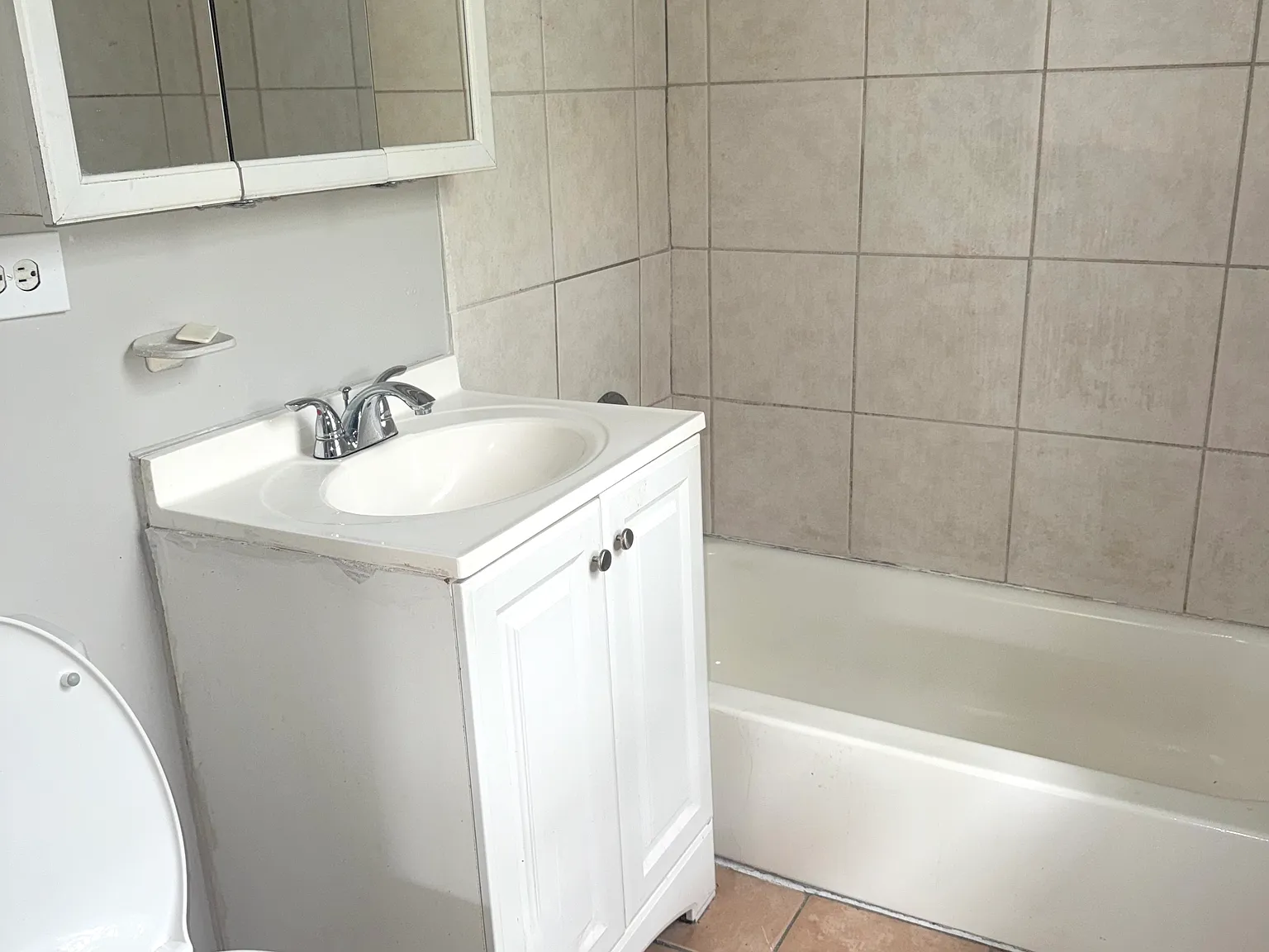 2 bed, 800 sqft, $1,450 — Photo 2