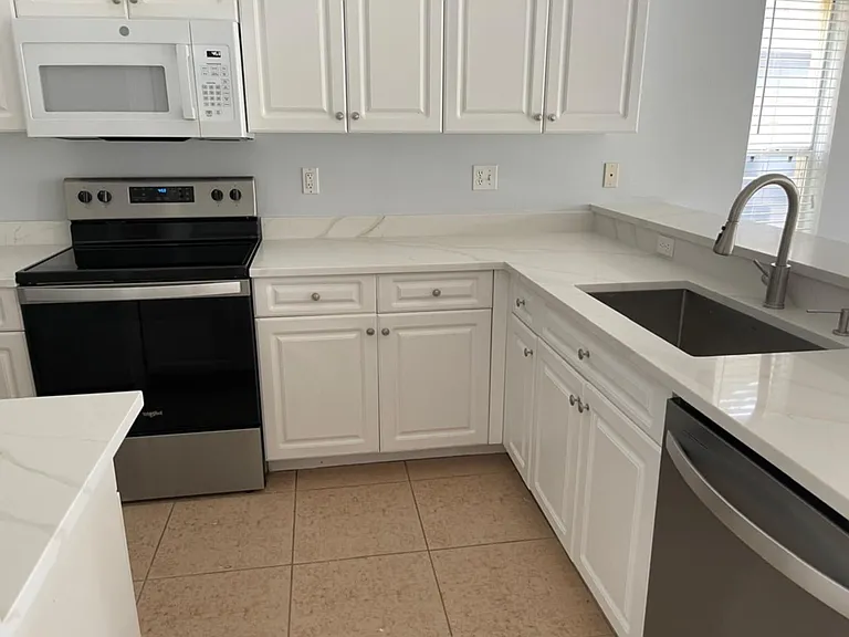 836 Belville Blvd — Photo 13
