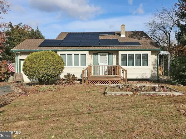 22 Rail Pl, Toms River, NJ 08755
