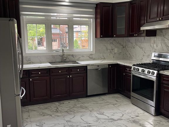 5th image of 1796 Castlemore Ave