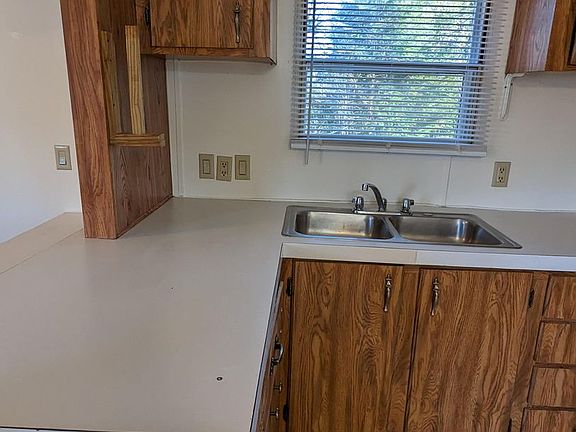 3rd image of 8592 Shepherdstown Pike #3