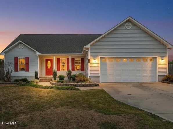 127 Killis Boulevard, Richlands, NC 28574