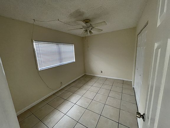 4th image of 4141 NW 26th St APT 318