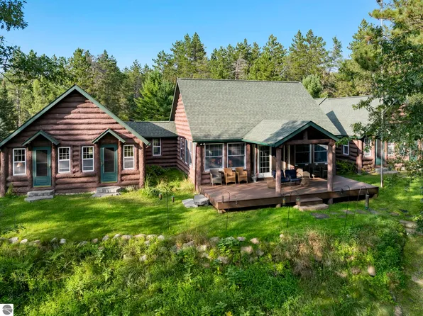 3182 Twin Pine Rd, Grayling, MI 49738