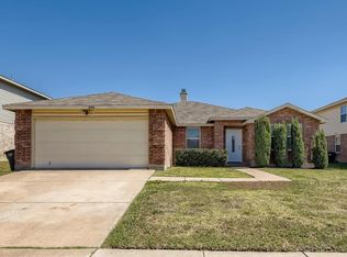 8904 Preakness Cir, Fort Worth, TX 76123