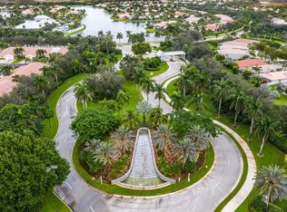 2410 Sapphire Cir, West Palm Beach, FL 33411