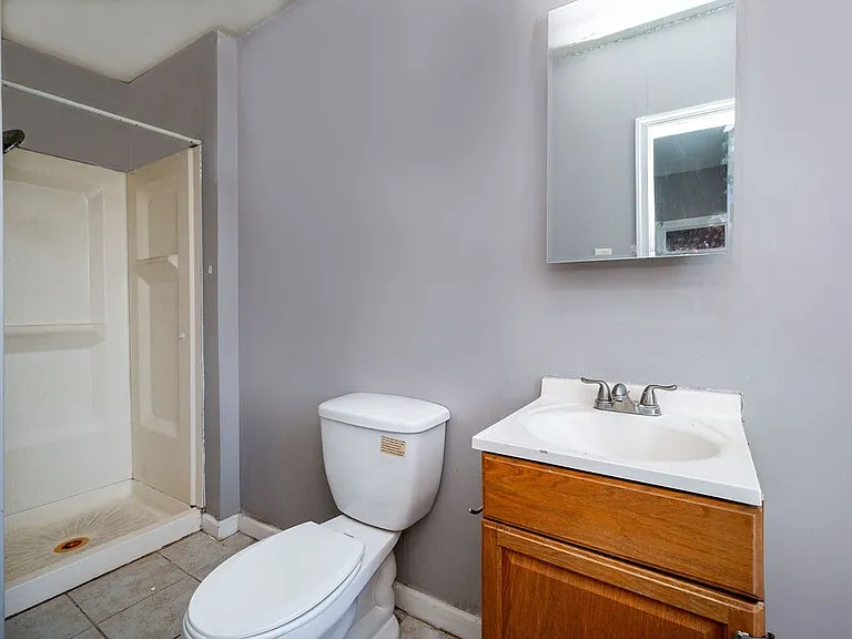 417 W Oley St #5 — Photo 13