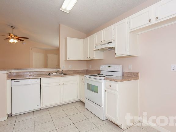 4th image of 3206 Boynton Dr