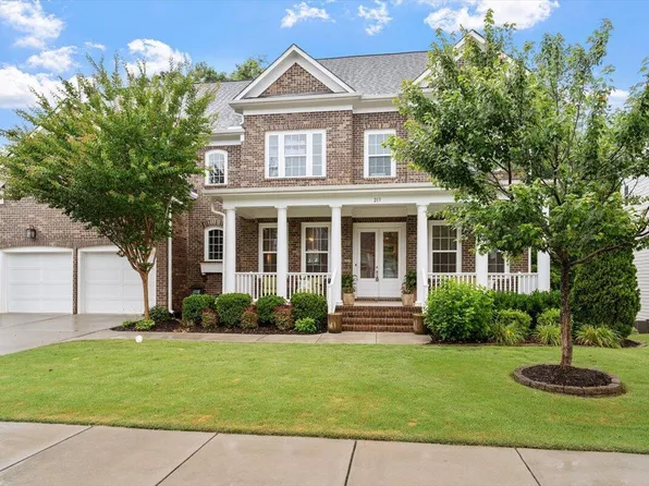 213 Preatonwood Dr, Apex, NC 27539