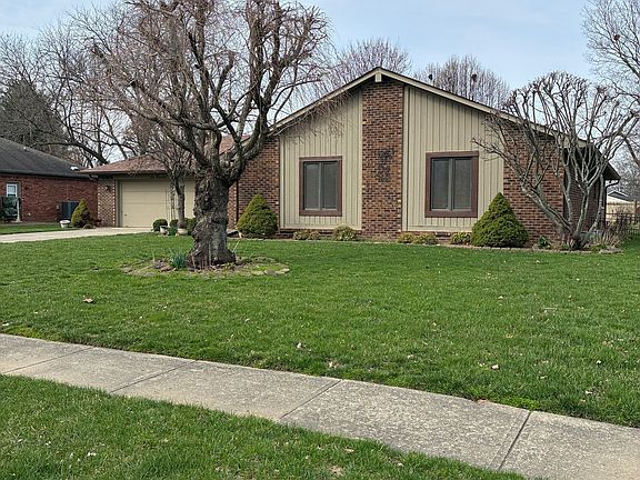 5th image of 600 S Oakwood Dr