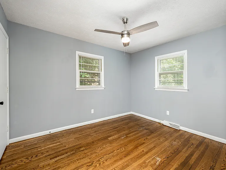 23 Walker Cove Rd — Photo 10