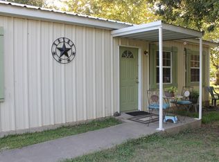 302 S Llano St, Whitney, TX 76692