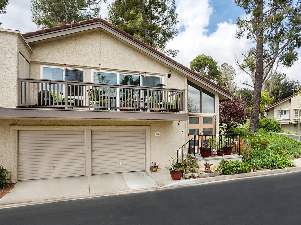 1st image of 37 Meadowlark Ln