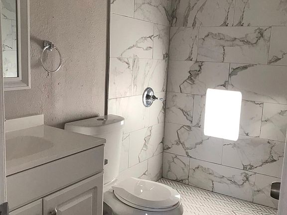 3rd image of 3380 Cambridge St APT 2
