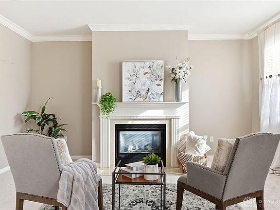 4th image of 2712 Cedarbrook Way