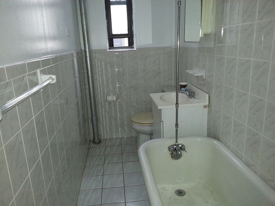 1st image of 3118 34th St APT 14
