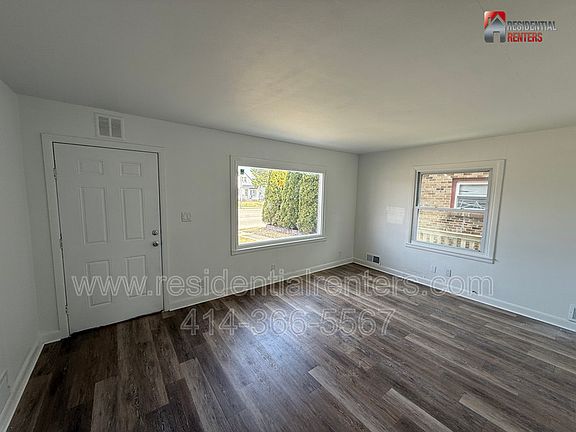 2nd image of 6621 W Lincoln Ave