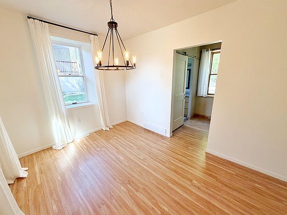 5th image of 503 S Mill St