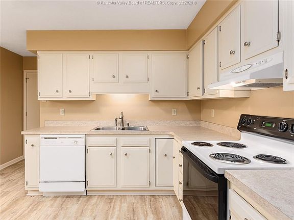 4th image of 1708 Winding Hill Dr
