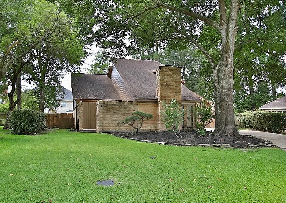 1st image of 15602 Oxenford Dr