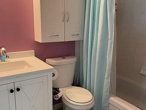 4th image of 107 Bagot St #509