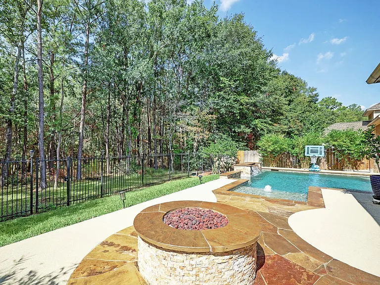 1735 Sylvia Springs Ln — Photo 44