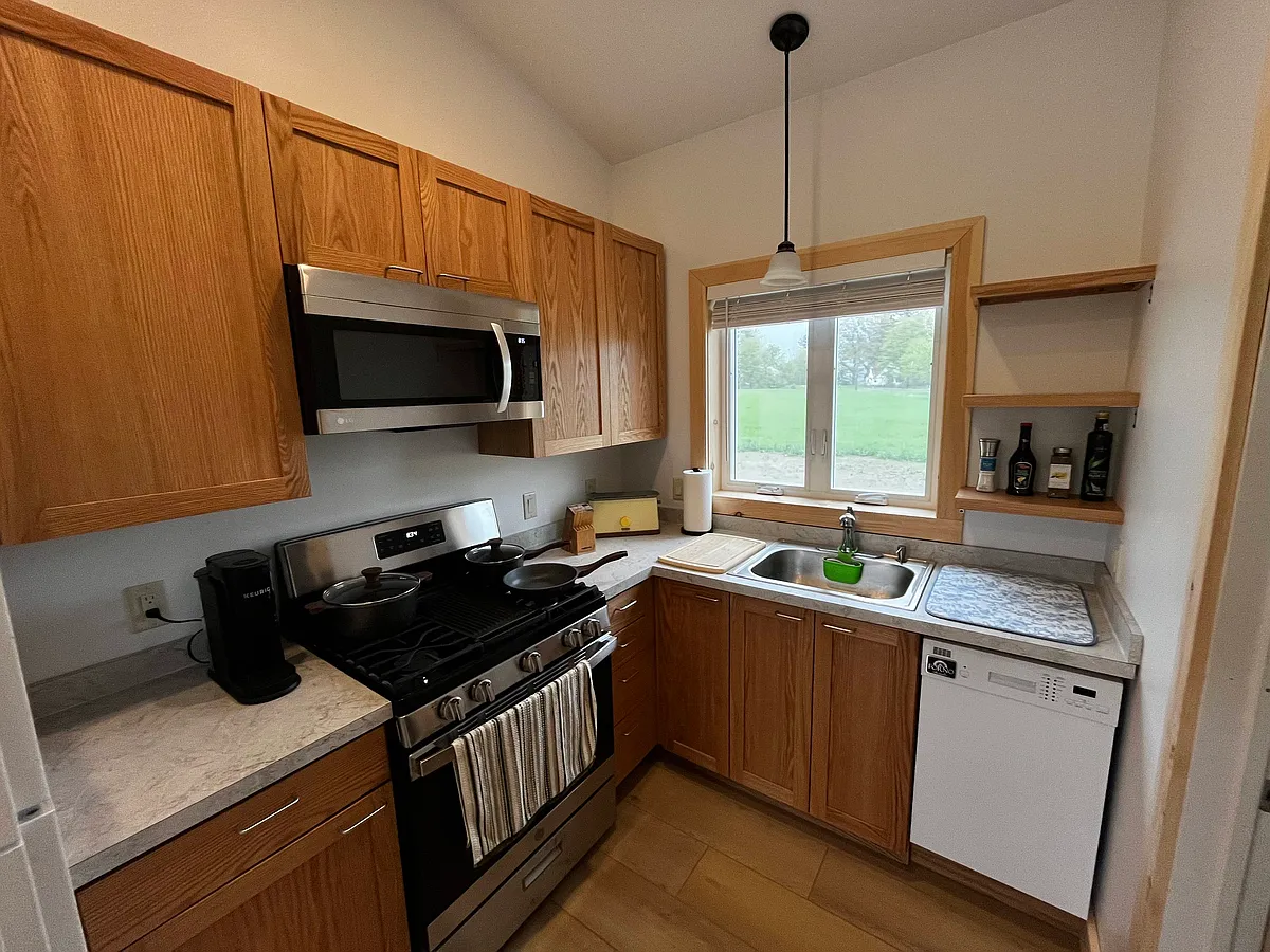 Building Photo - 180 Lounsbery Rd #2