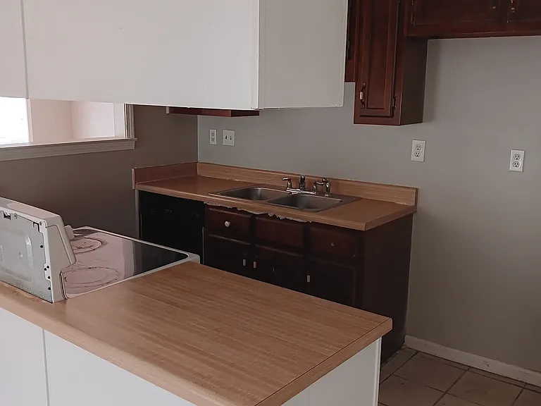4891 Summitridge Dr — Photo 7