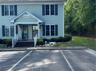 400 Cityview Ln, Fayetteville, NC 28301