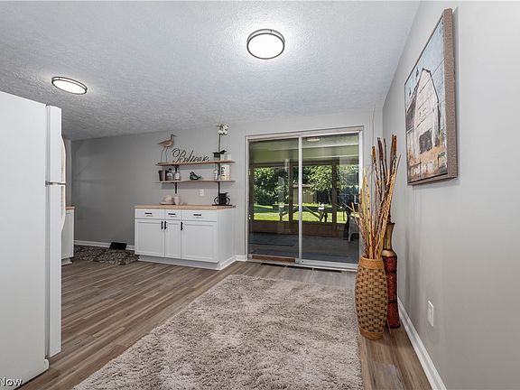 3rd image of 4660 4th St NW