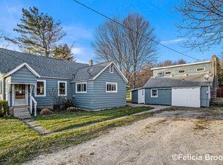 10014 Keller Rd, Delton, MI 49046