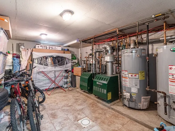 3817 Oceanic Avenue image 23 of 37