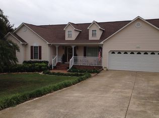 105 Lake Point Dr, Cherryville, NC 28021