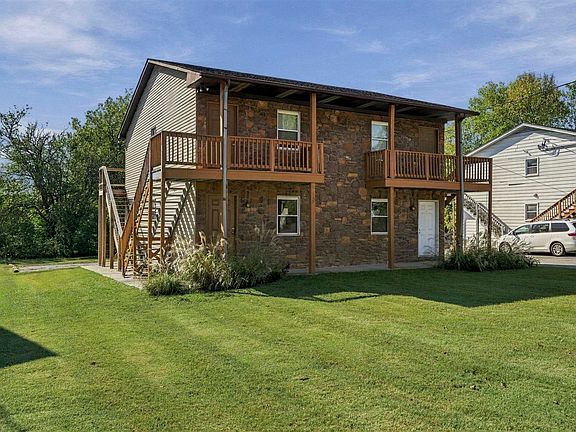 2nd image of 511 Glen Lily Rd