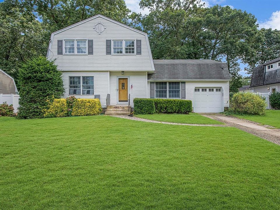 1st image of 40 Brandy Lane